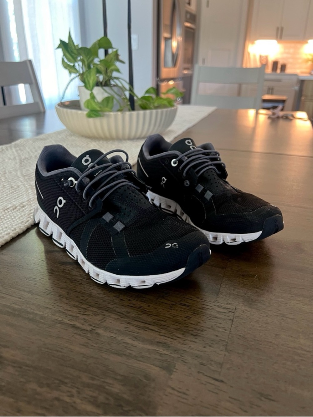 On Clouds Women’s Black Tennis Shoes